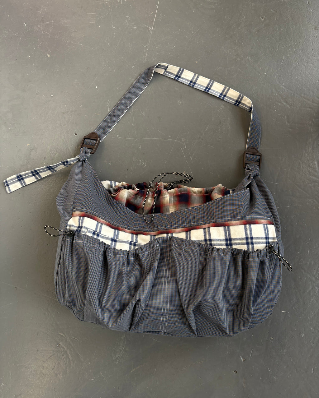 BAG DROP – This Uniform